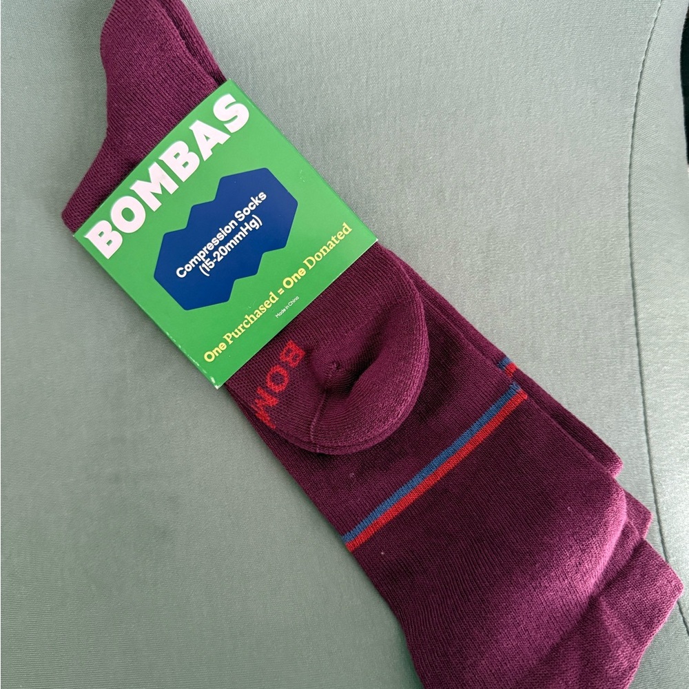 BOMBAS Maroon Compression Socks